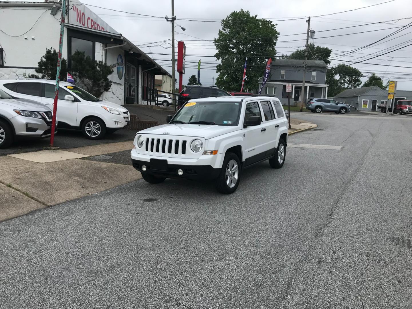 2015 White /Gray Jeep Patriot Sport (1C4NJRBB4FD) with an 2.4 V4 engine, Automatic transmission, located at 577 Chester Pike, Prospect Park, PA, 19076, (610) 237-1015, 39.886154, -75.302338 - Photo#1